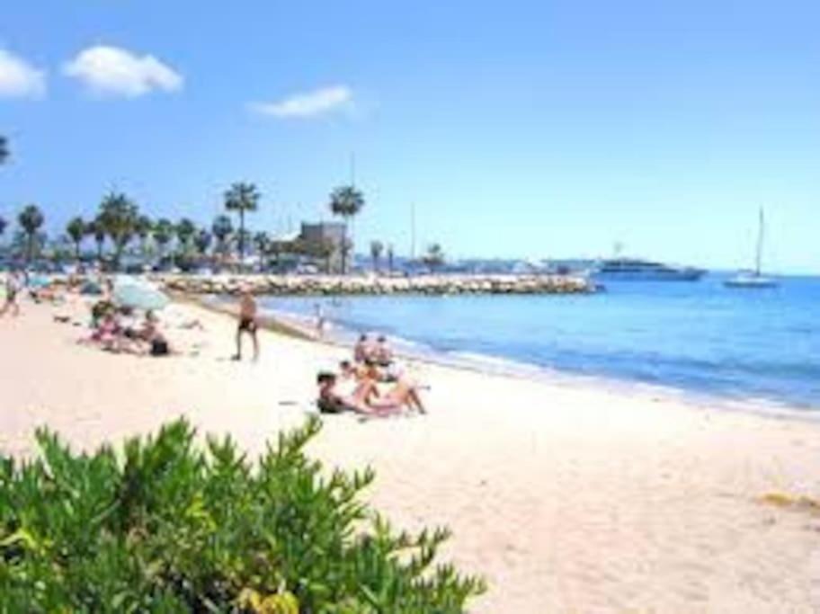 F2 Climatise A Golfe -Juan En Front De Mer Et Piscine Vallauris Exterior foto